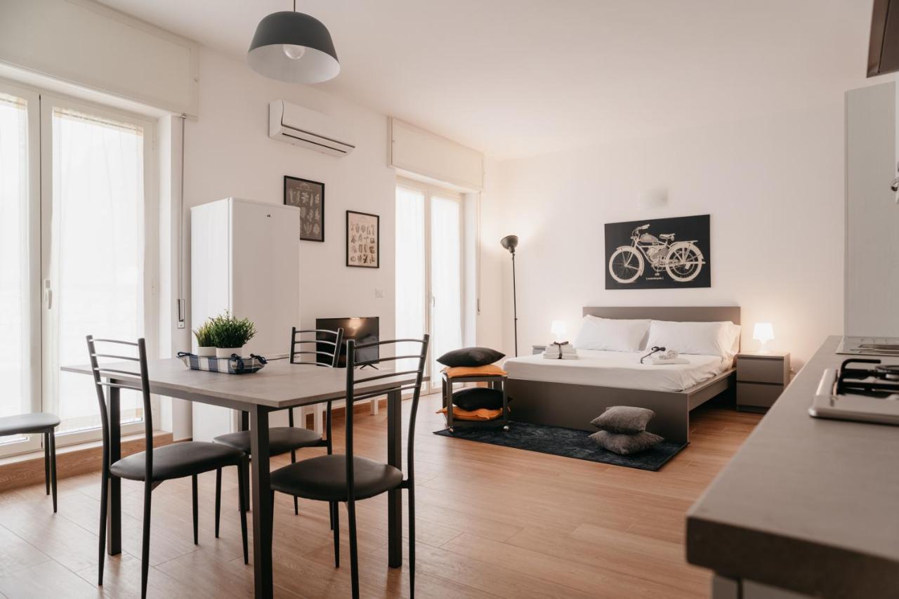 Brombeis Aurea By Casanapoletana - Town Center Apartment Naples Luaran gambar